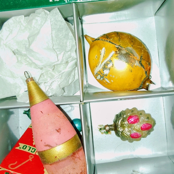 Vintage Mercury Glass ornaments also beating Garland Mercury glass flamingo rare - Picture 8 of 8